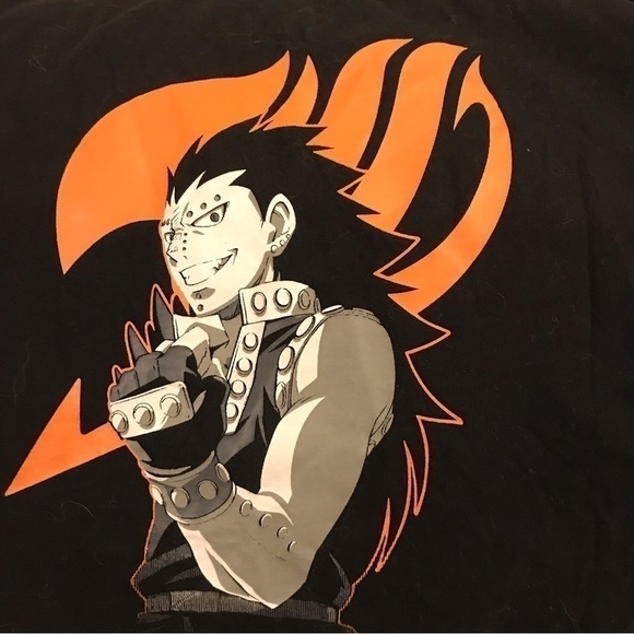 𝅺ANIME T-shirt, men’s size medium. Fits small.  Black. - Picture 3 of 5